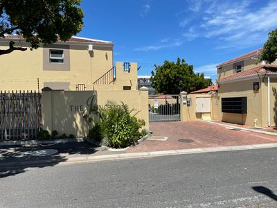 Apartment / Flat For Sale in Athlone, Cape Town