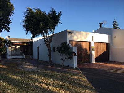House For Rent in Edgemead, Goodwood