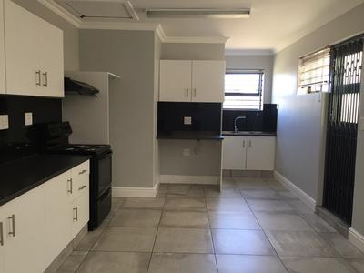 Semi-detached For Rent in Rylands, Cape Town